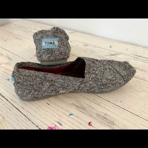 Toms womens size 8